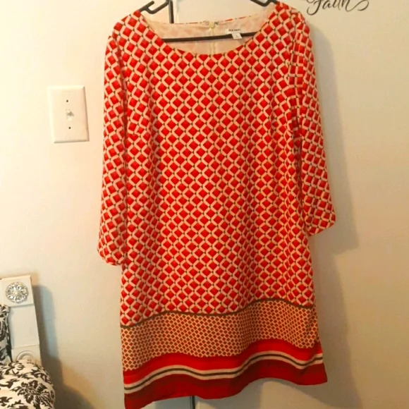 open lace back dress Old Navy Embroidered Dress- Size XS  The Saved Collection
